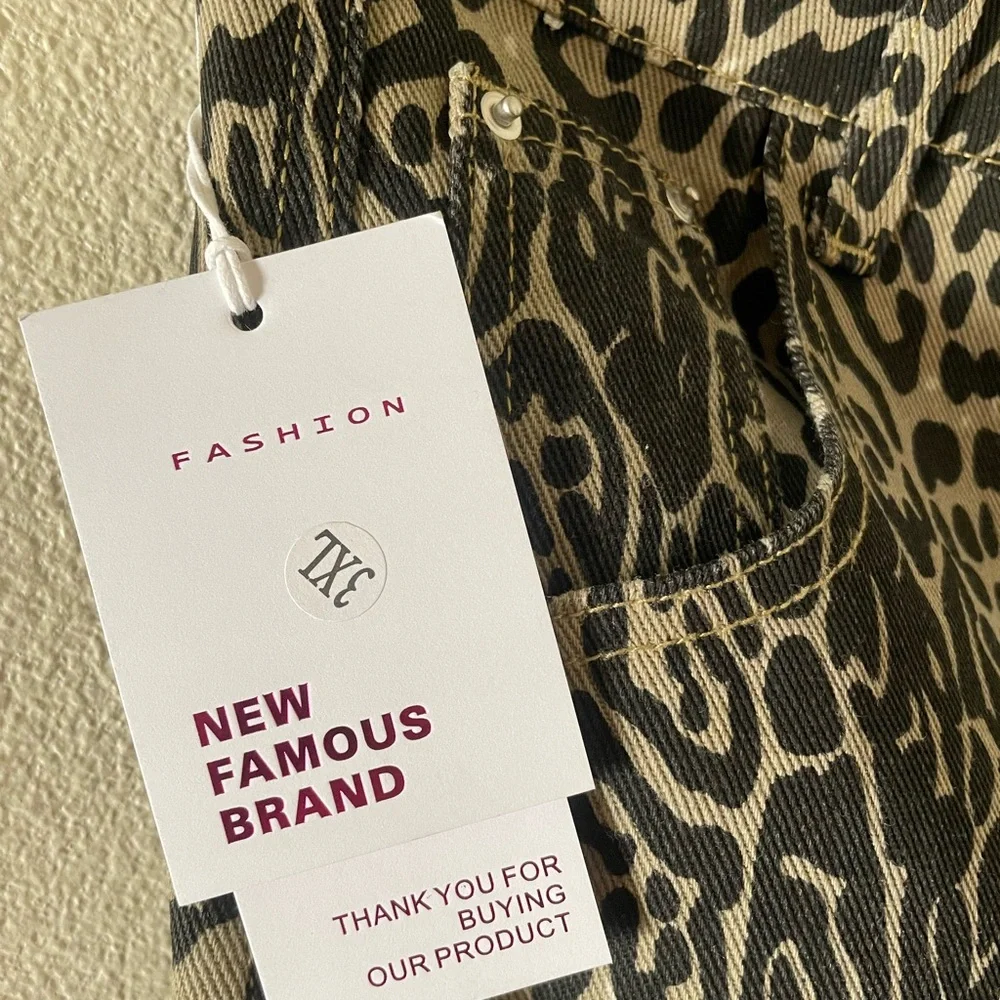 Leopard Print Jeans - Picture 4 of 4